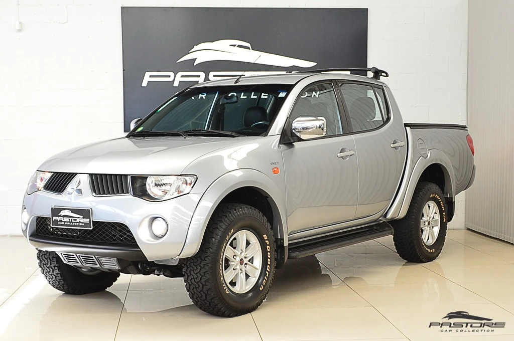 Mitsubishi L200 Triton 3.2D AT
