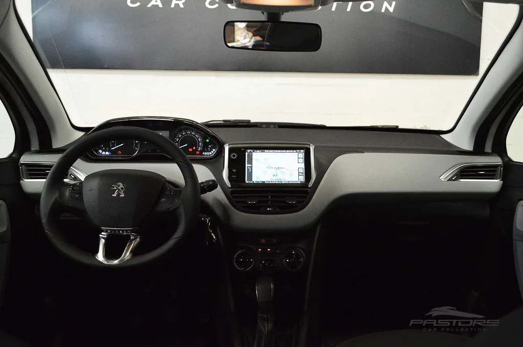 Peugeot 208 Allure 1.5