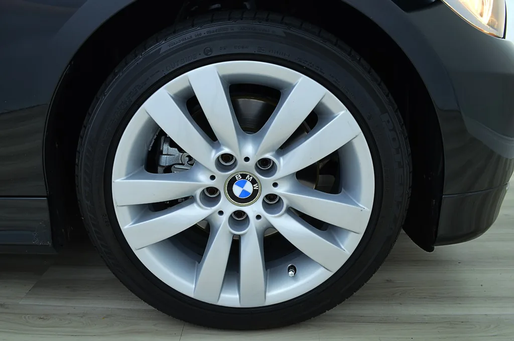 BMW 325i