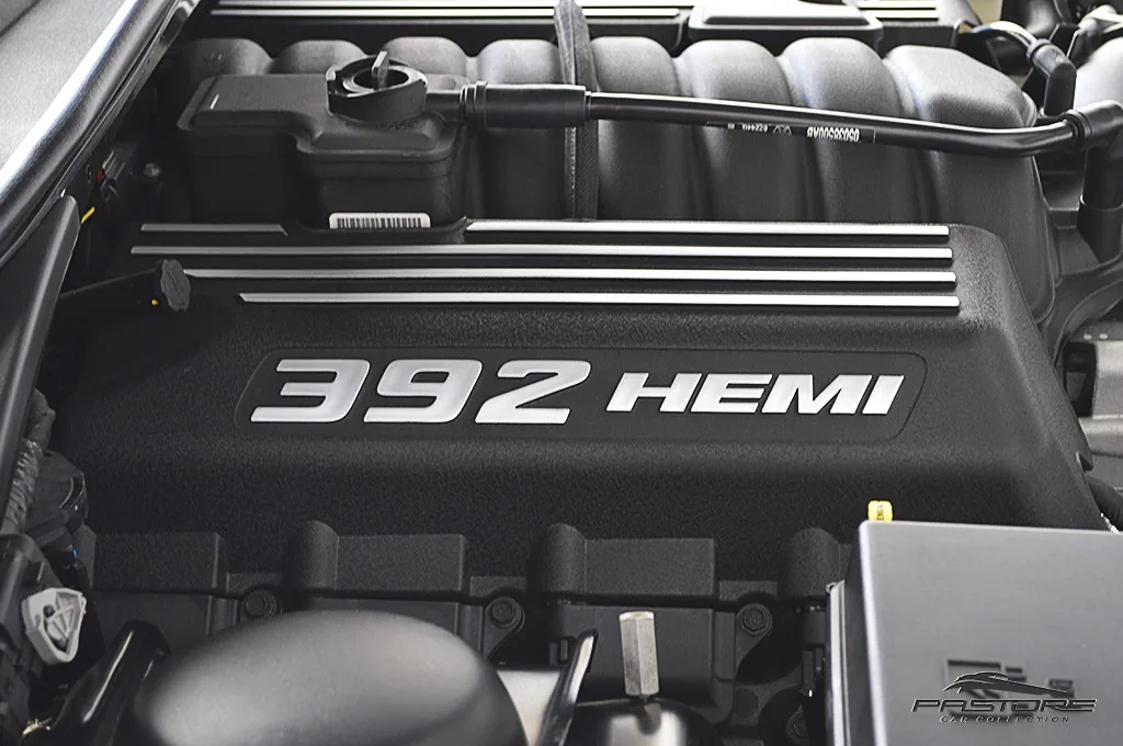 Dodge Challenger 392 SRT8