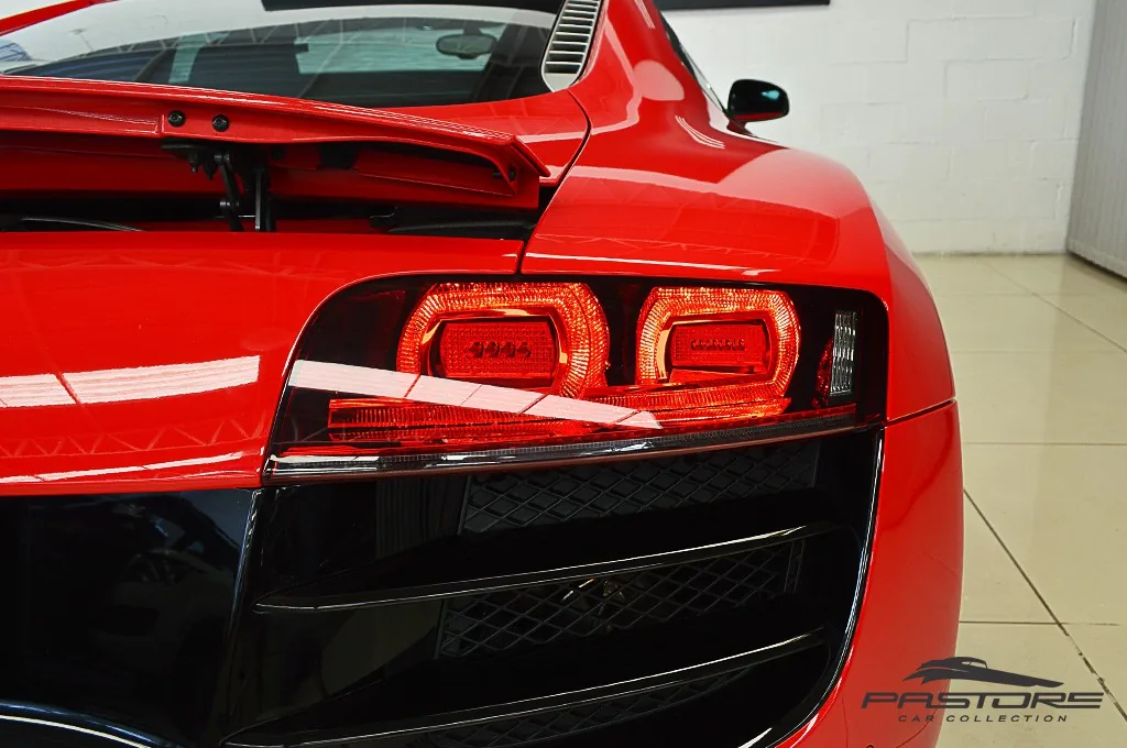 Audi R8 5.2 V10