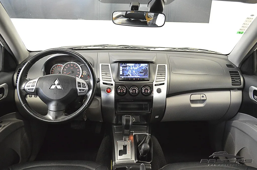 Mitsubishi Pajero Dakar FLEX