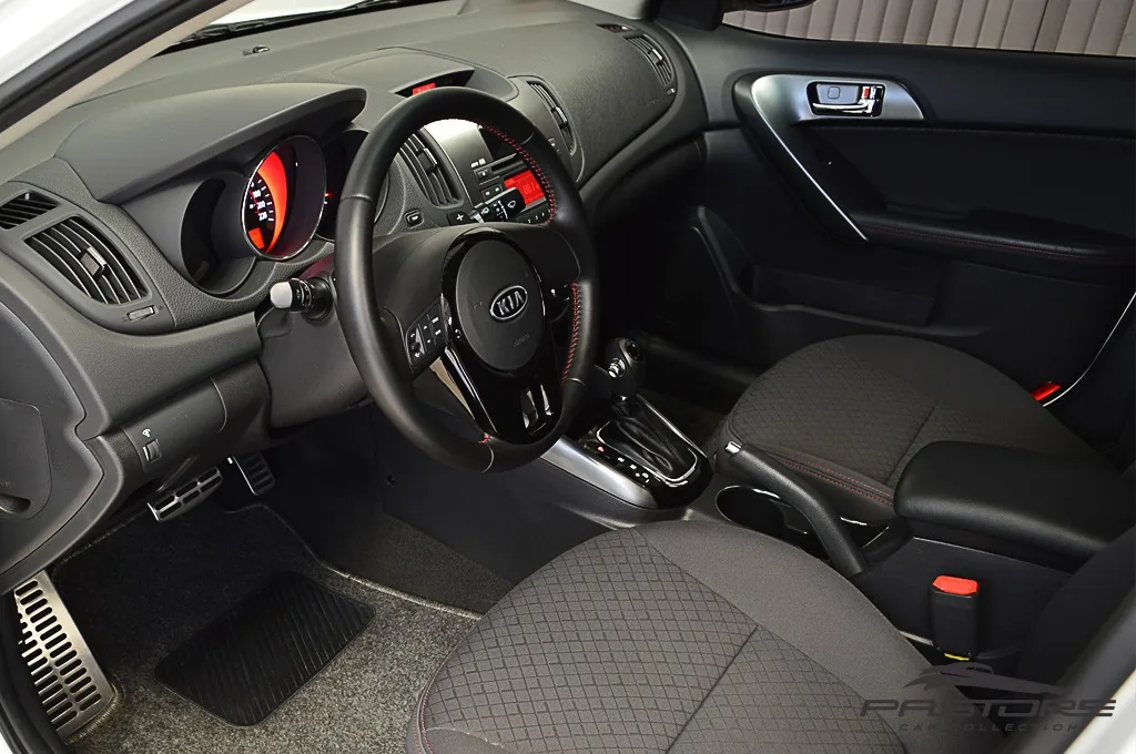 Kia Cerato E 284 AT