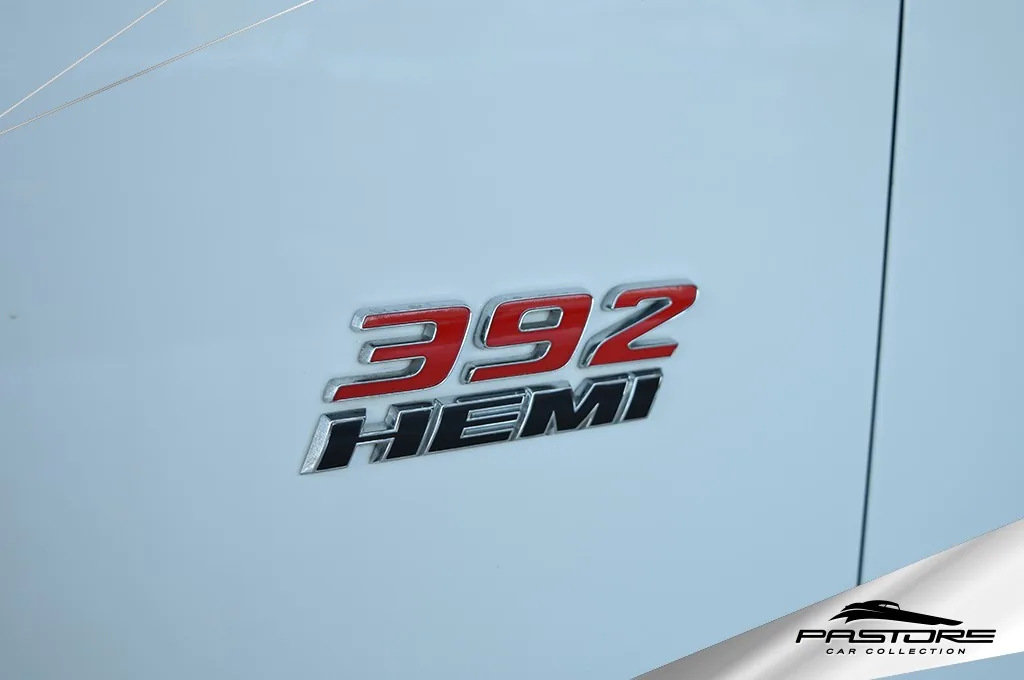 Dodge Challenger SRT8