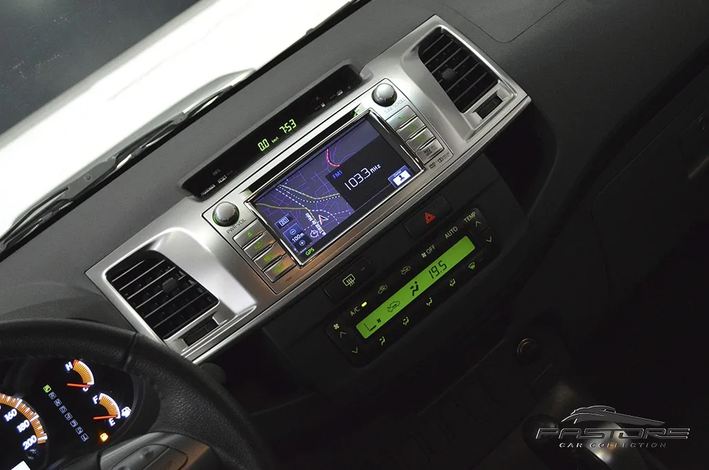 Toyota Hilux CD 4X4 SRV AT