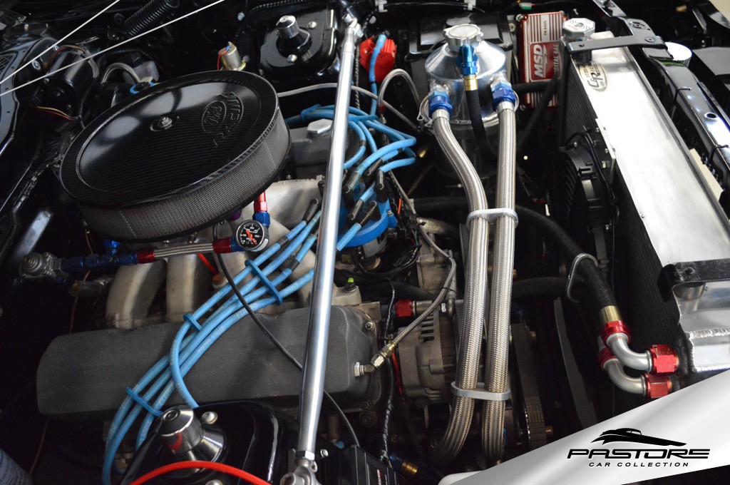 Ford Mustang Grande (R. Yates)