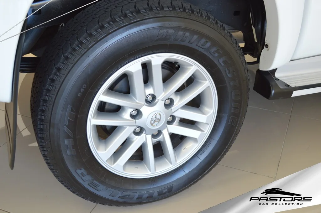 Toyota Hilux CD 4X4 SRV AT