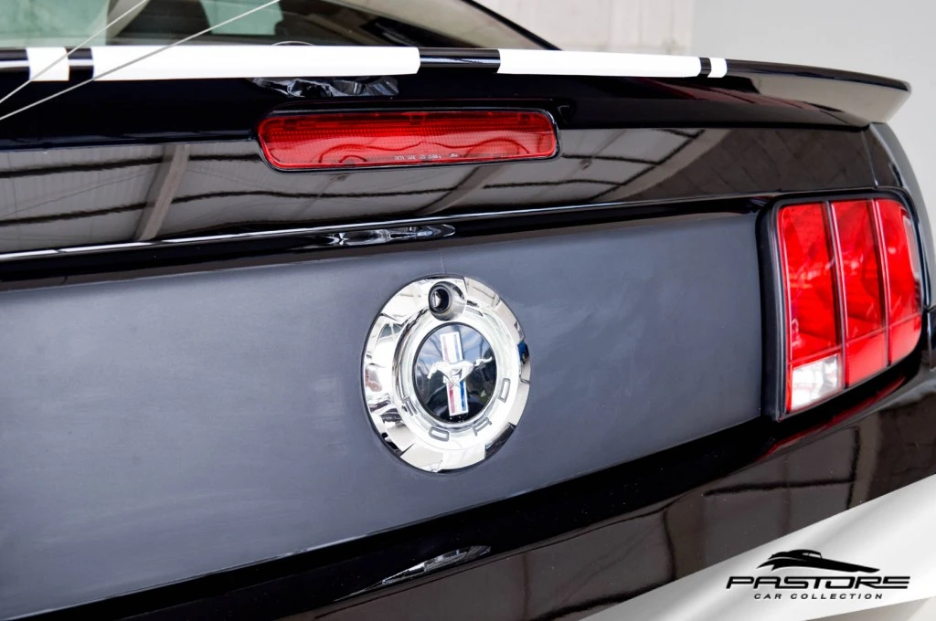 Ford Mustang Coupe V6