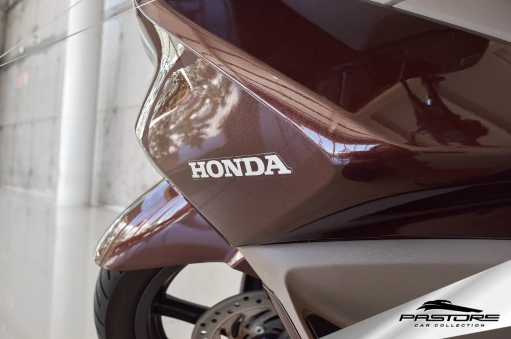 Honda PCX 150 DLX