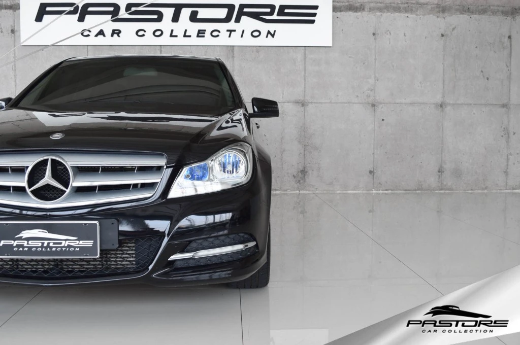 Mercedes-Benz C180 CGI Classic