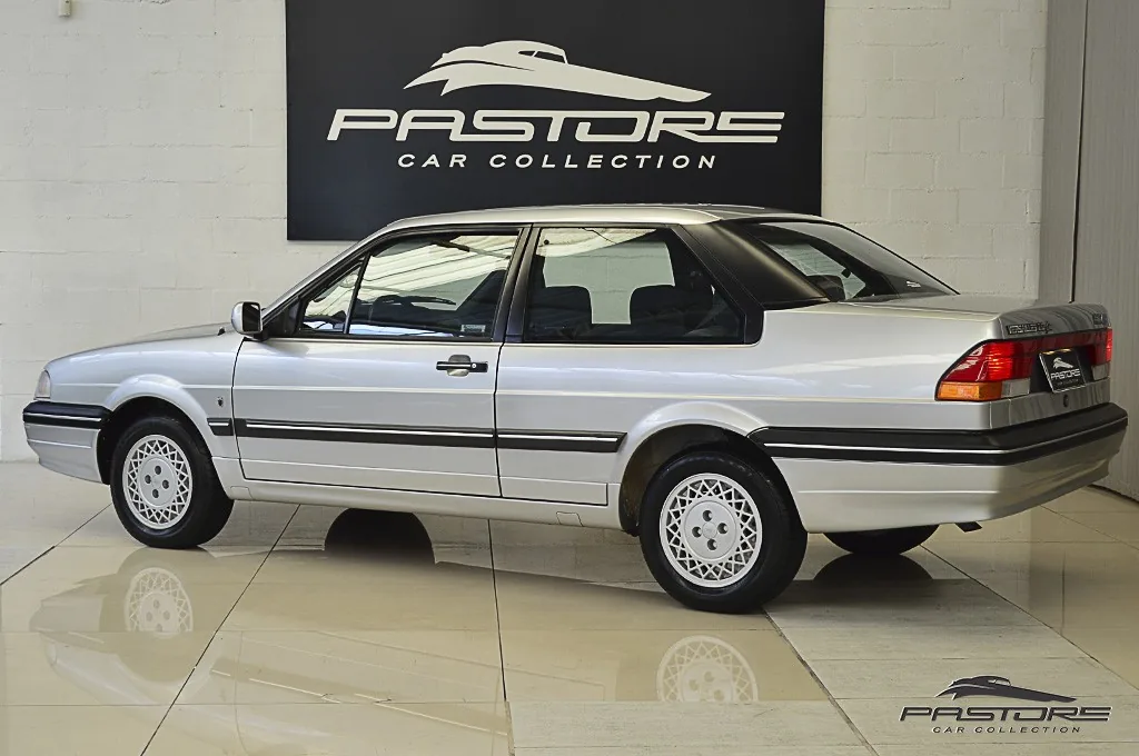 Ford Versailles Ghia