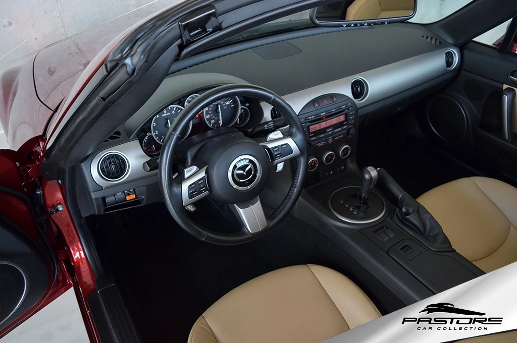 Mazda MX-5 Miata Grand Touring