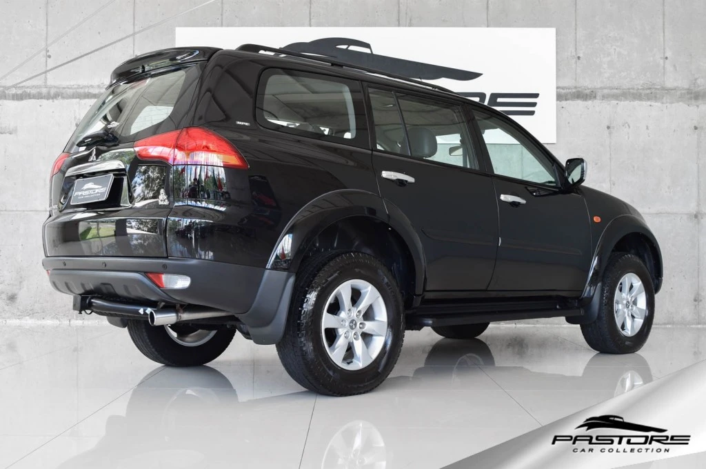 Mitsubishi Pajero Dakar HPE Diesel