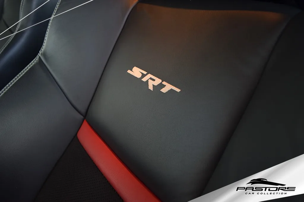 Dodge Challenger SRT8