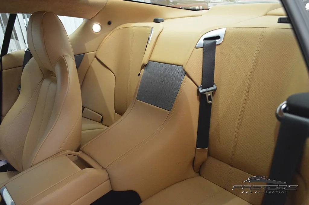Aston Martin DB9 6.0 V12