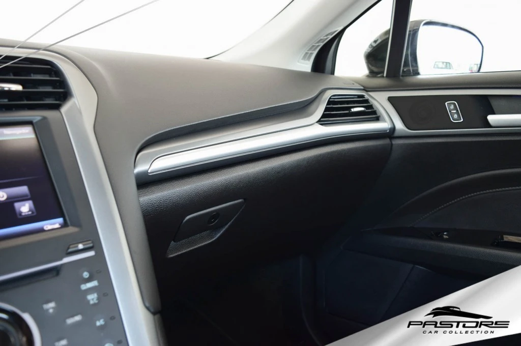 Ford Fusion Titanium AWD