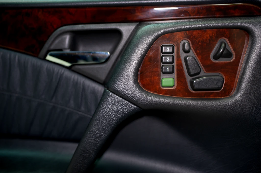 Mercedes-Benz Mercedes E430