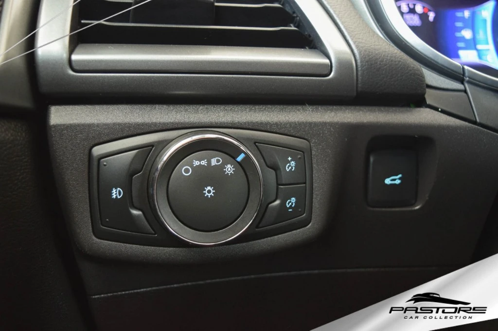 Ford Fusion Titanium AWD