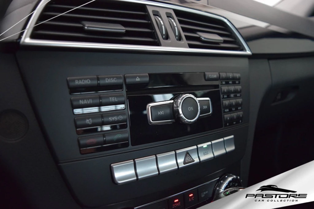 Mercedes-Benz C180 CGI Classic