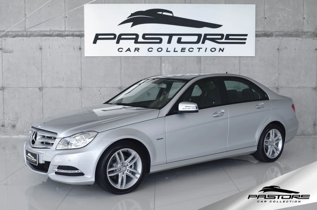 Mercedes-Benz C180 CGI Classic