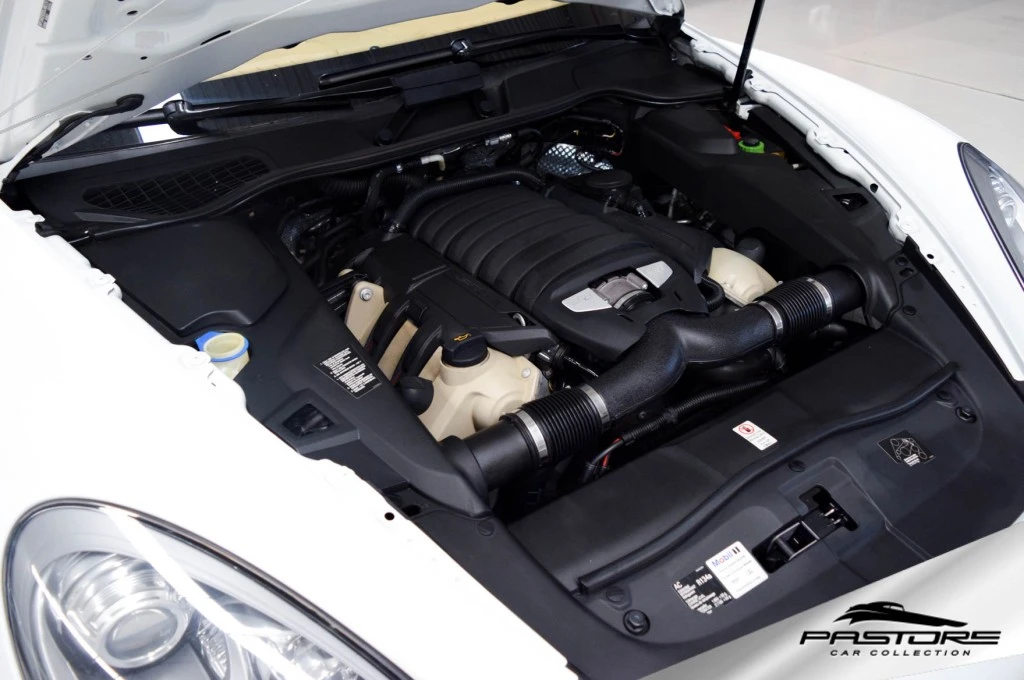 Porsche Cayenne S 4.8 V8