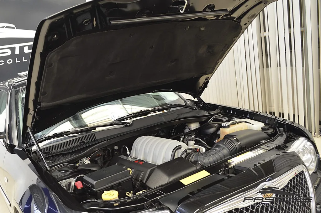 Chrysler 300C SRT8
