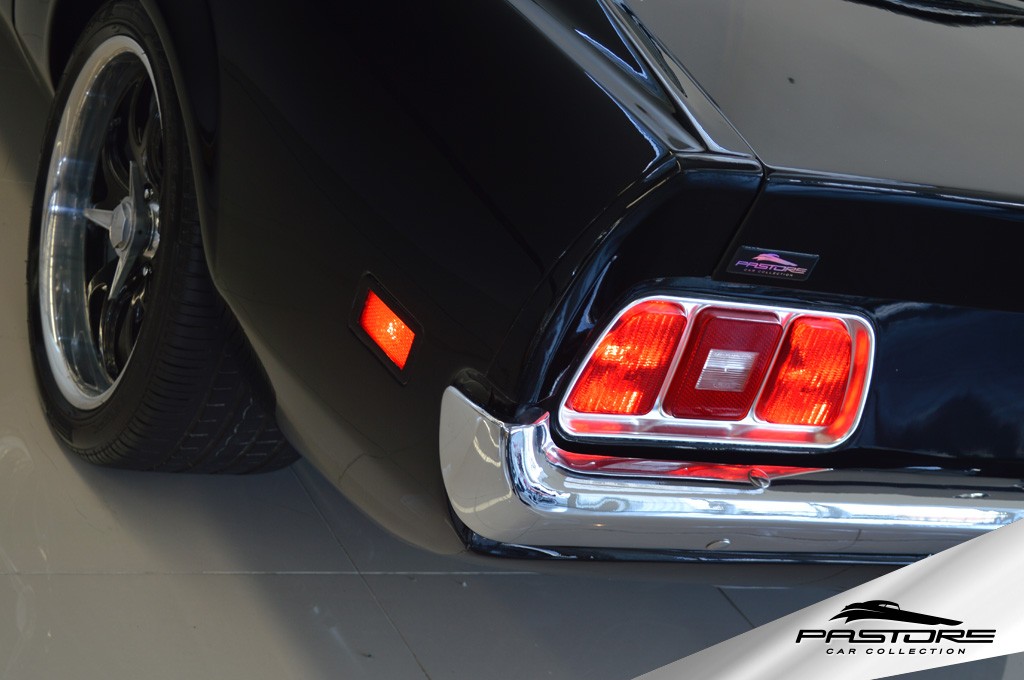 Ford Mustang Grande (R. Yates)