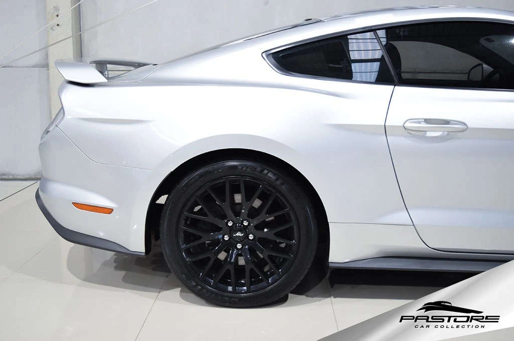 Ford Mustang GT Premium 5.0 V8