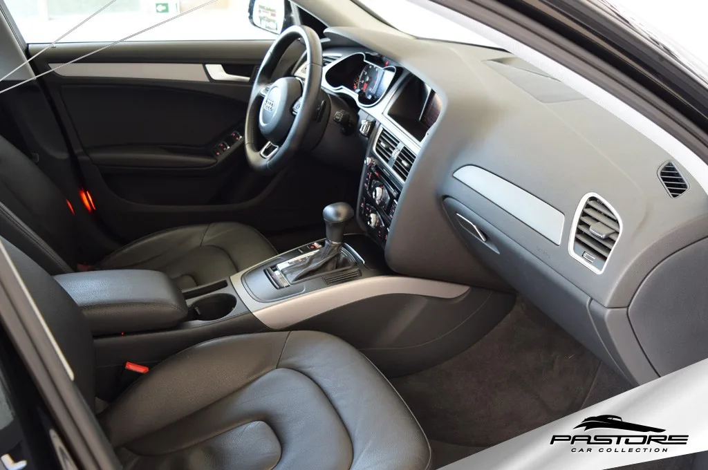 Audi A4 Attraction 2.0 TFSI