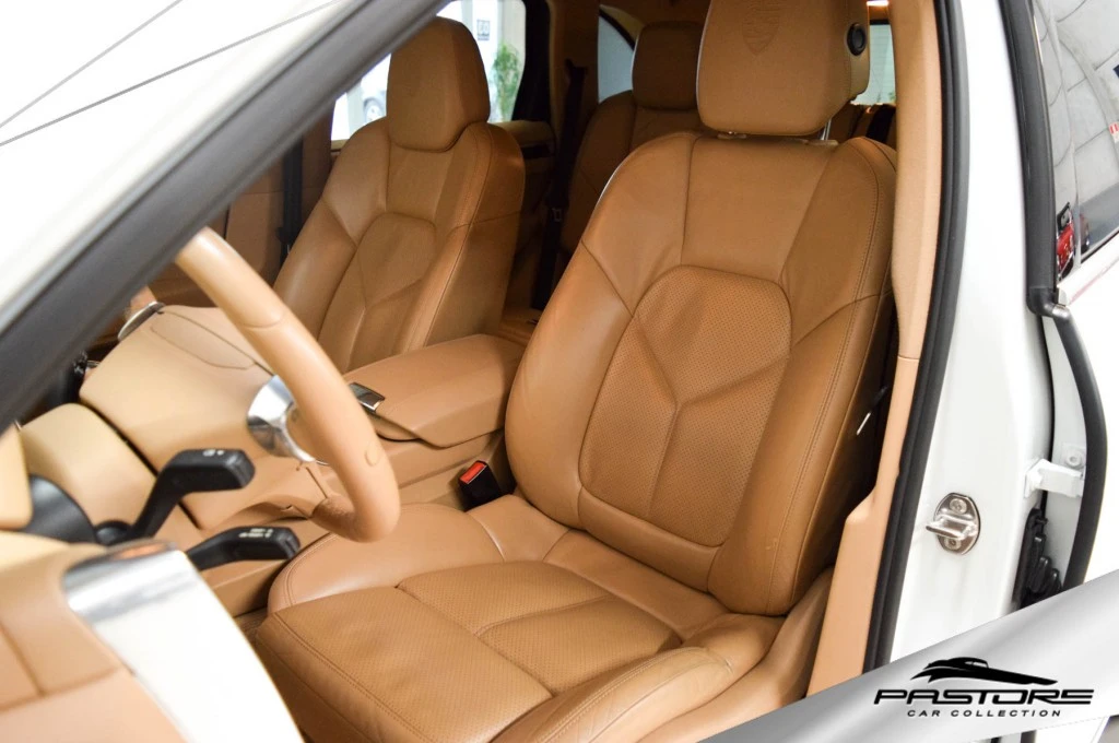 Porsche Cayenne S 4.8 V8