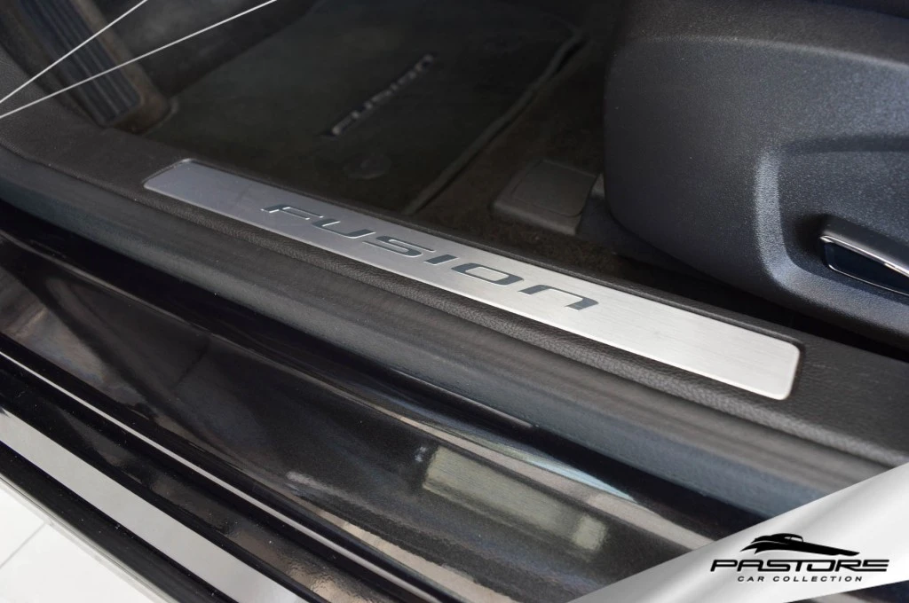 Ford Fusion Titanium AWD