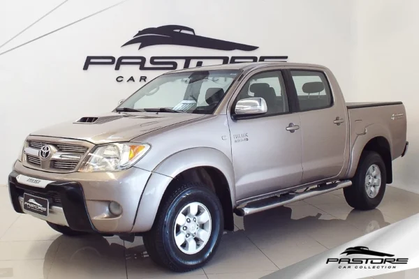 Toyota Hilux CD 4X4 SRV MT