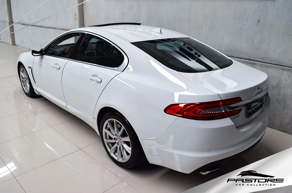 Jaguar XF 2.0 Luxury