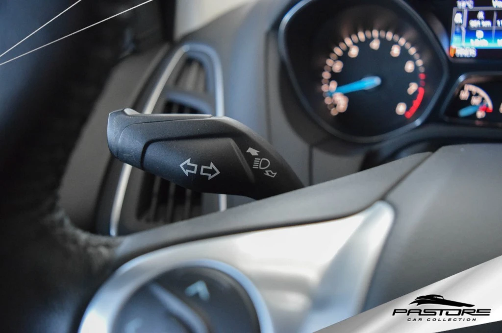 Ford Focus Titanium Hatch