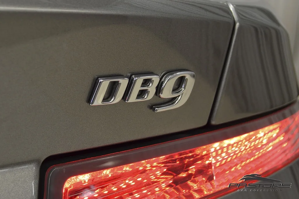 Aston Martin DB9 6.0 V12