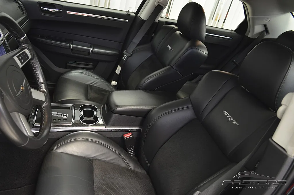 Chrysler 300C SRT8