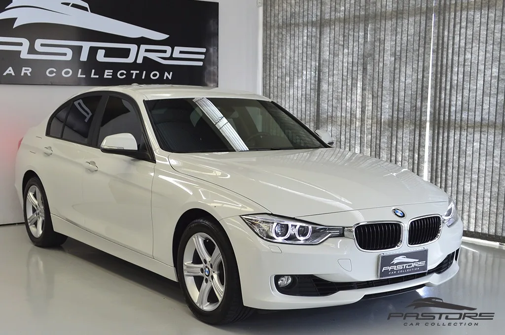 BMW 320i Active Flex