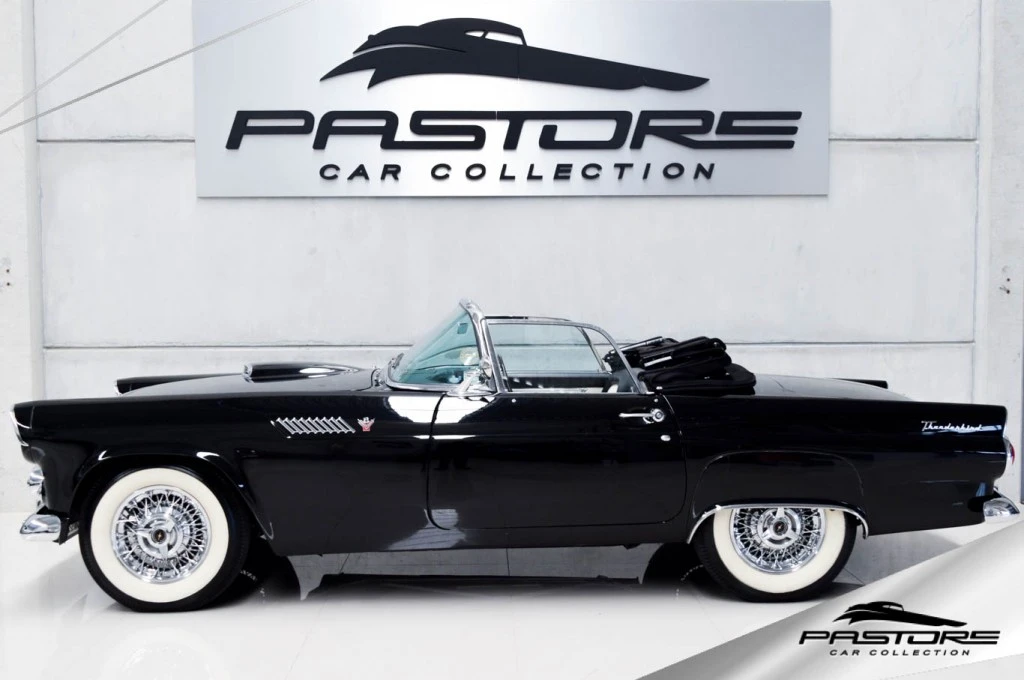 Ford Thunderbird V8