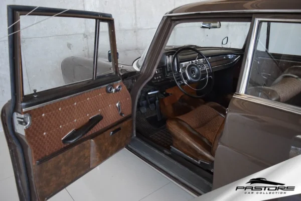 Mercedes-Benz 220 Sb