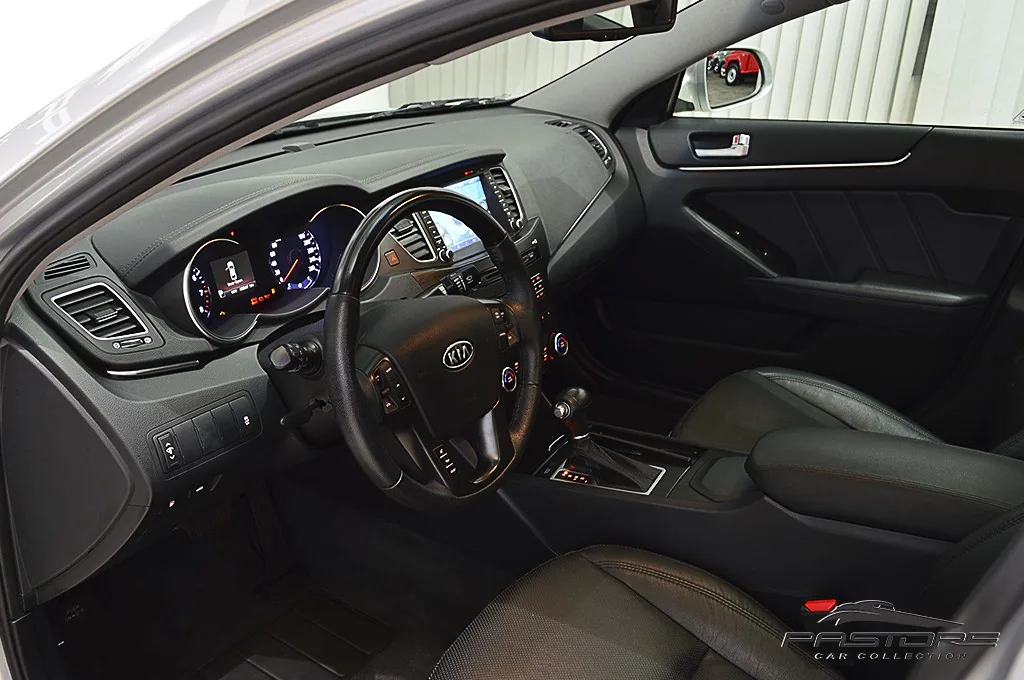 Kia Cadenza EX
