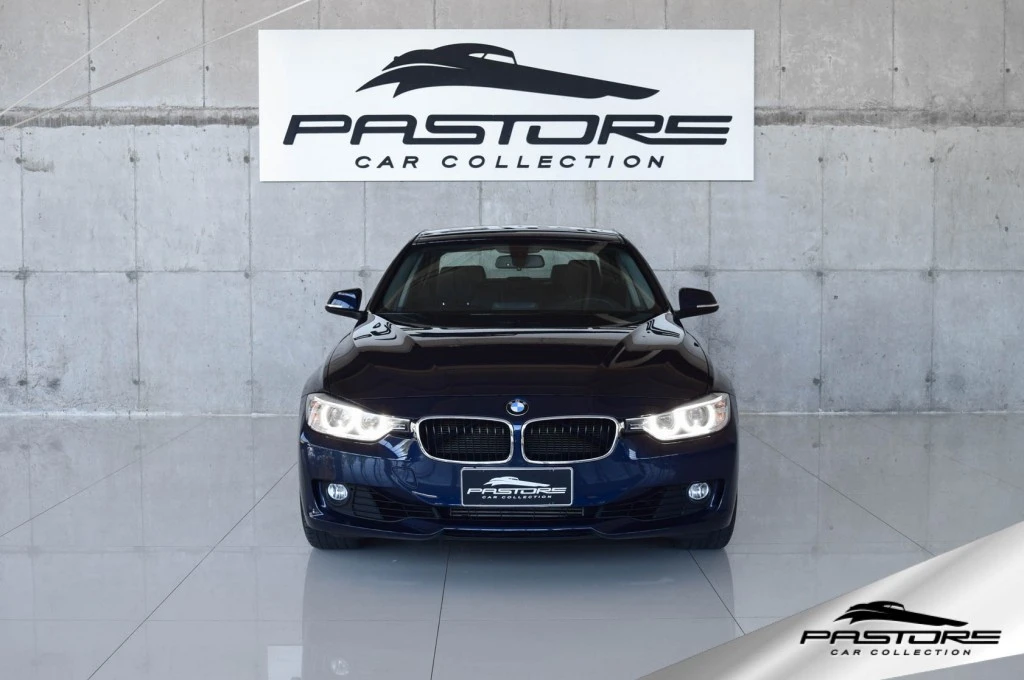 BMW 320i Active Flex