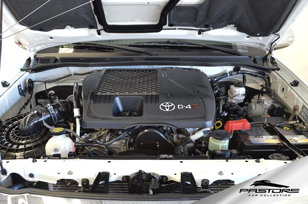 Toyota Hilux CD 4X4 SRV AT