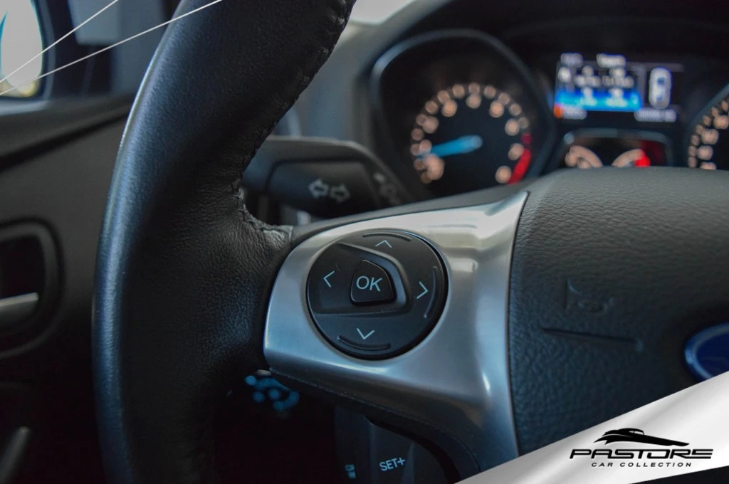 Ford Focus Titanium Hatch