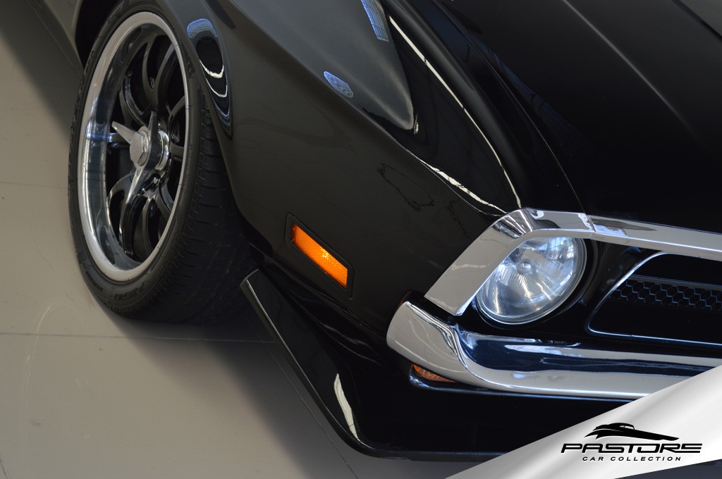 Ford Mustang Grande (R. Yates)