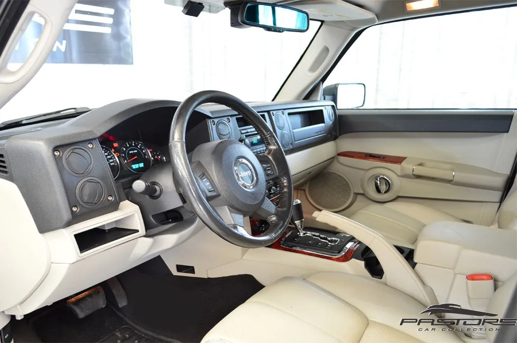 Jeep Commander Limited 5.7 V8