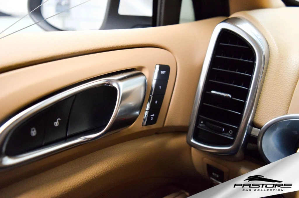 Porsche Cayenne S 4.8 V8