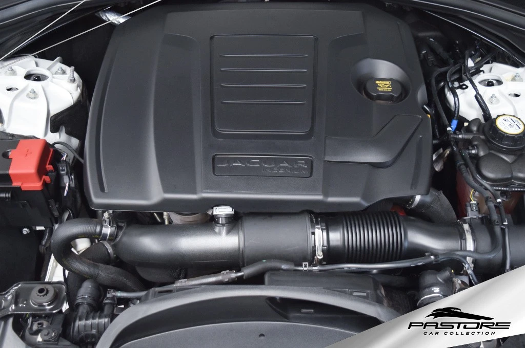 Jaguar F-Pace Prestige 2.0