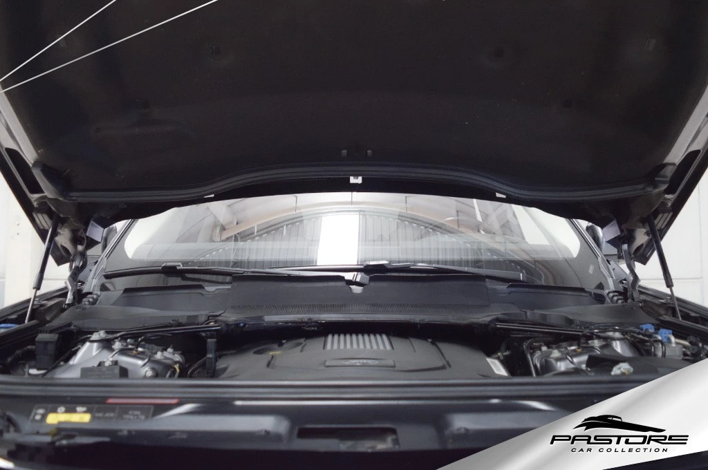 Land Rover Discovery HSE Luxury V6 TD6