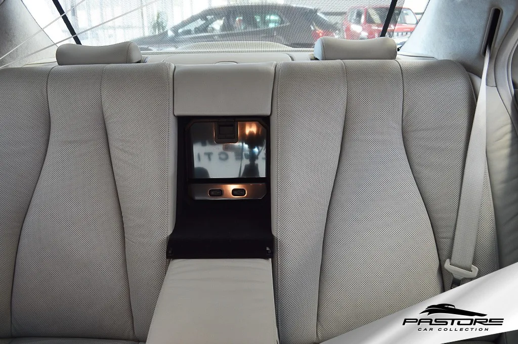 Mercedes-Benz S600 5.5 V12 Turbo
