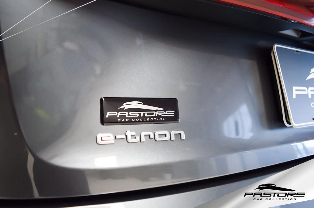 Audi E-tron Performance Black